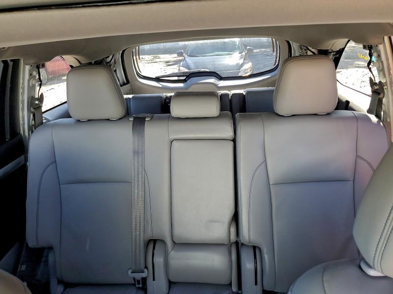 Фото 10 - TOYOTA HIGHLANDER