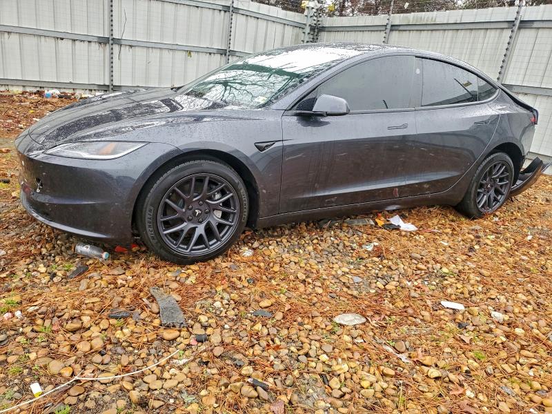 Фото 1 - TESLA MODEL 3