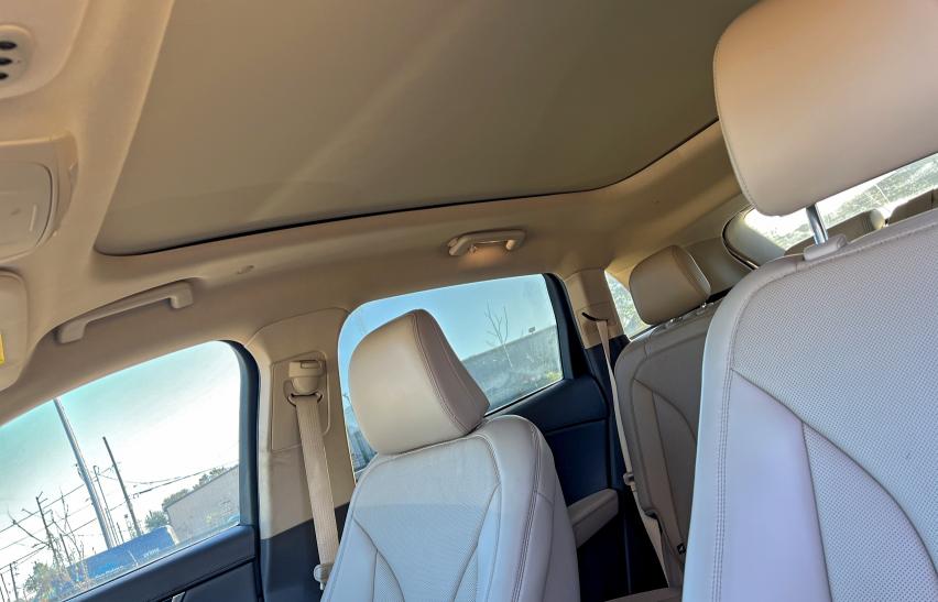 Фото 12 - LINCOLN NAUTILUS