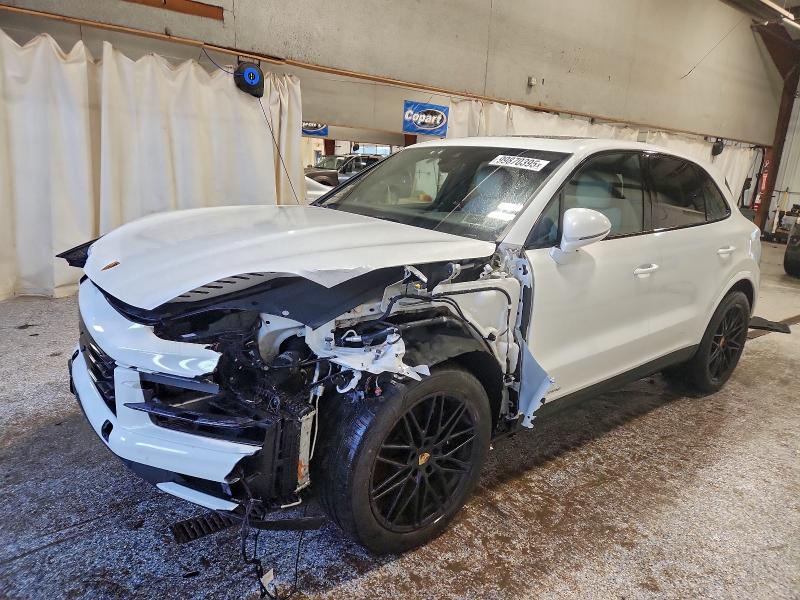 Фото 1 - PORSCHE CAYENNE