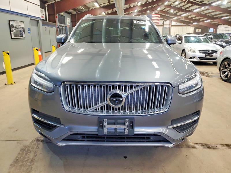Фото 5 - VOLVO XC90