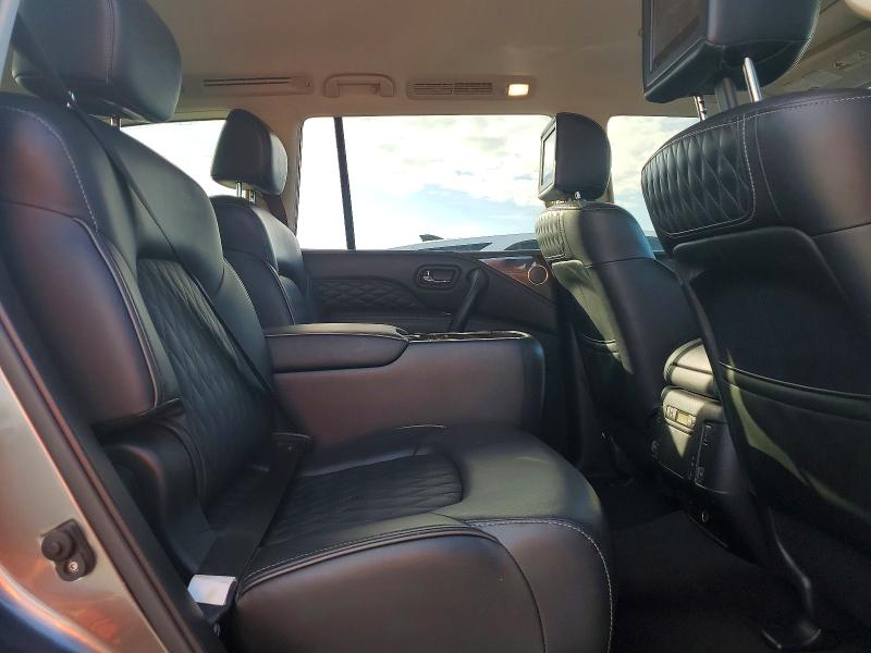 Фото 11 - INFINITI QX80