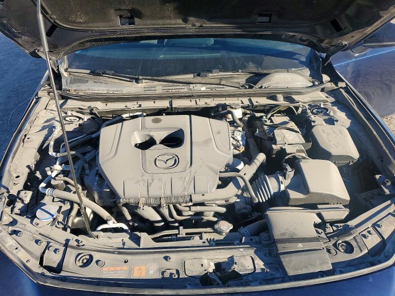 Фото 11 - MAZDA 3