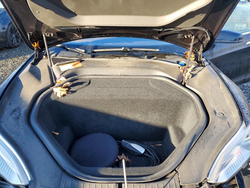 Фото 11 - TESLA MODEL S