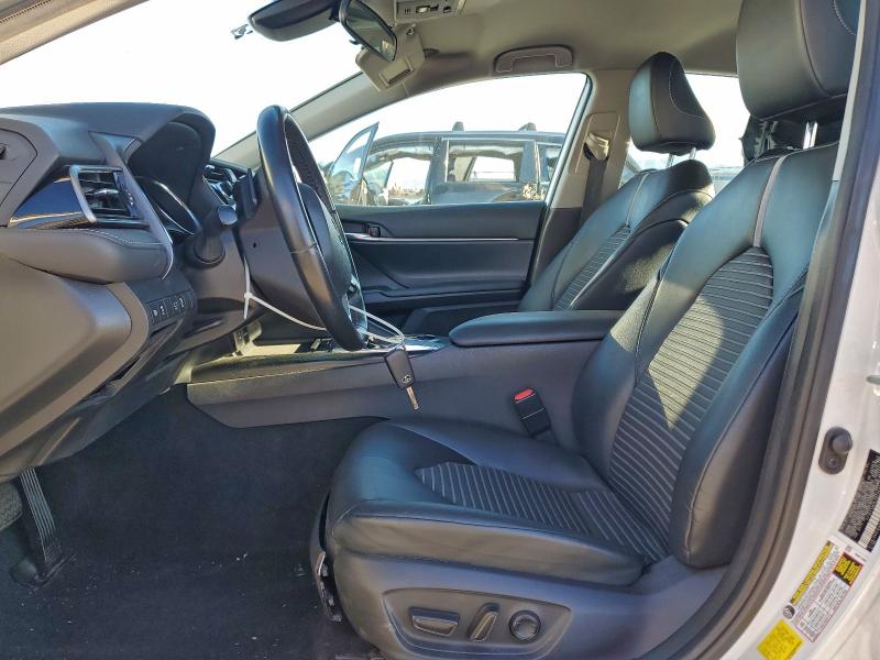 Фото 7 - TOYOTA CAMRY