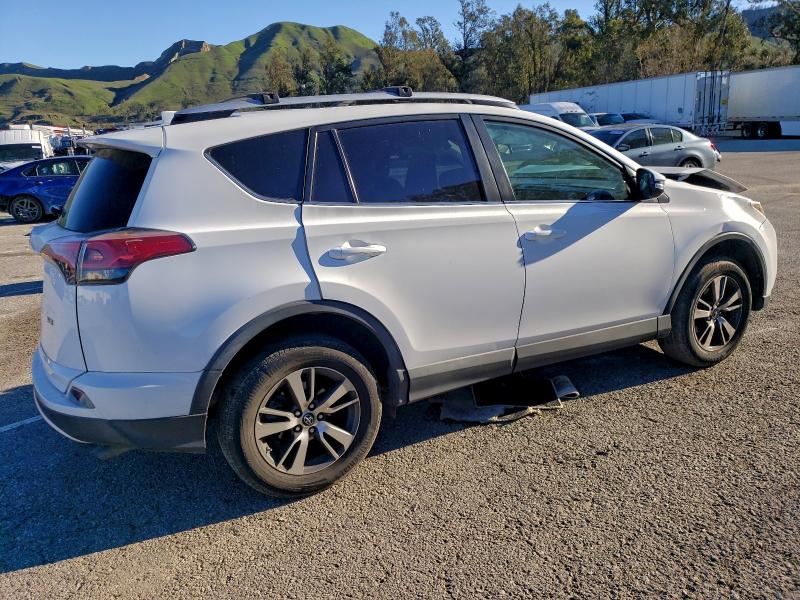 Фото 3 - TOYOTA RAV4