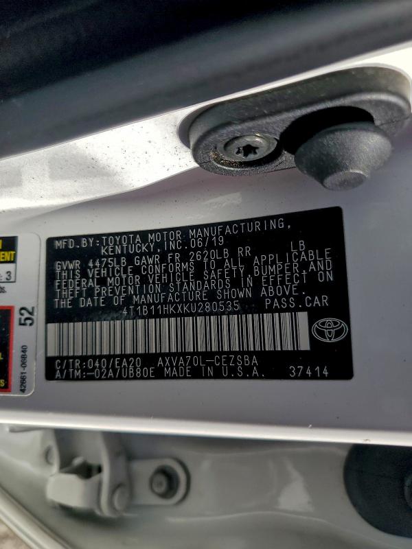 Фото 12 - TOYOTA CAMRY