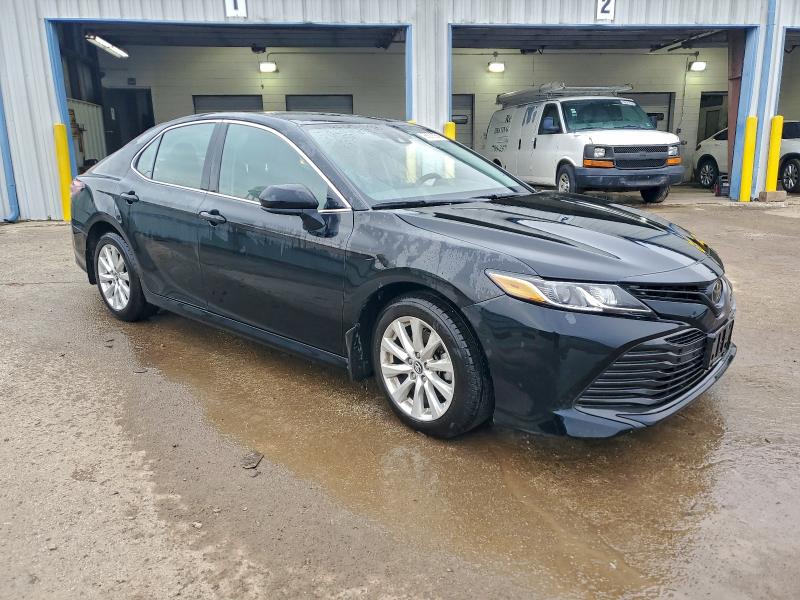 Фото 4 - TOYOTA CAMRY