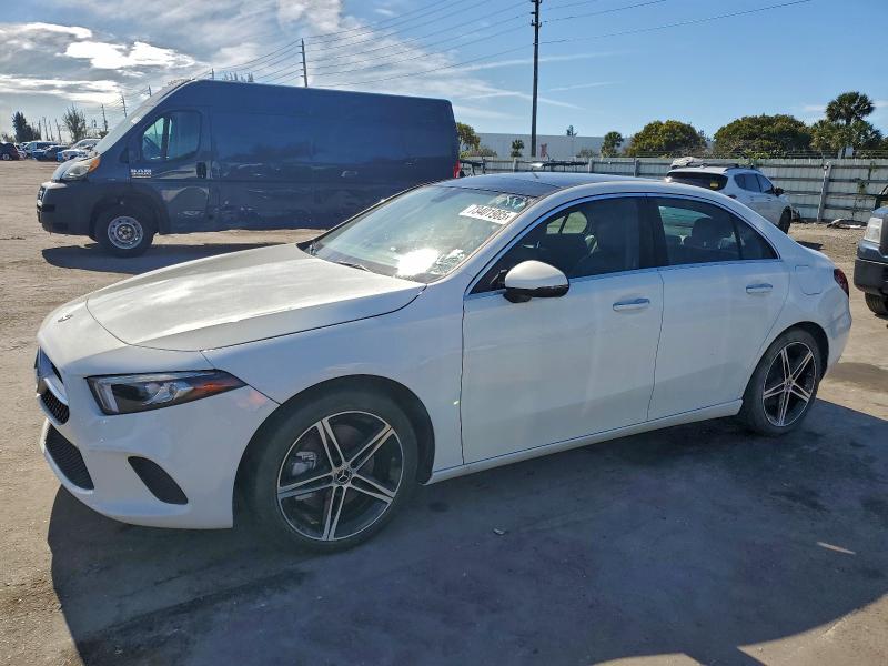 MERCEDES-BENZ A-CLASS 2020 VIN W1K3G4EB9LJ220817