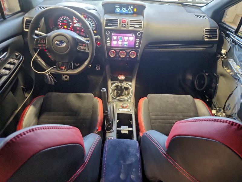 Фото 8 - SUBARU WRX