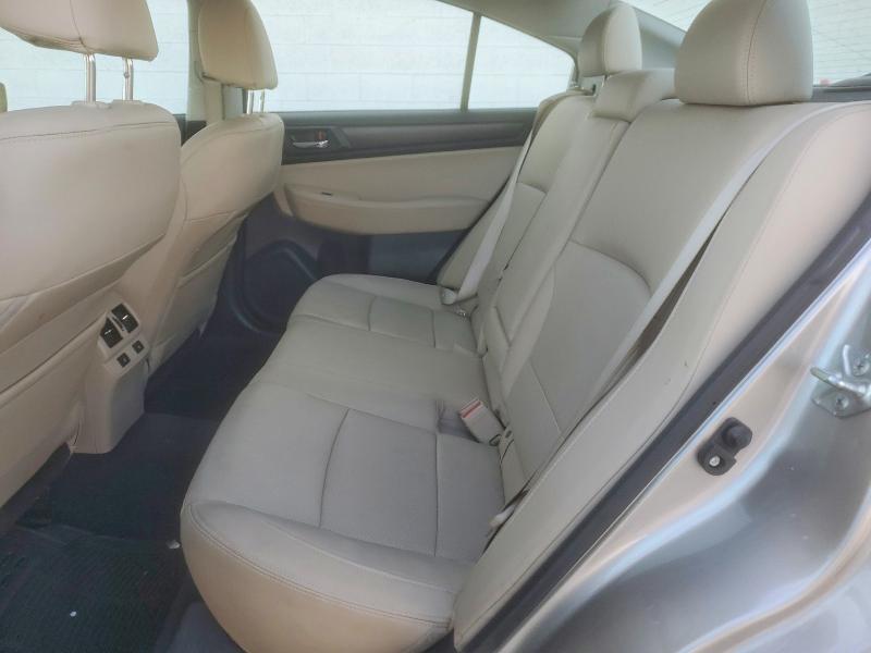 Фото 10 - SUBARU LEGACY