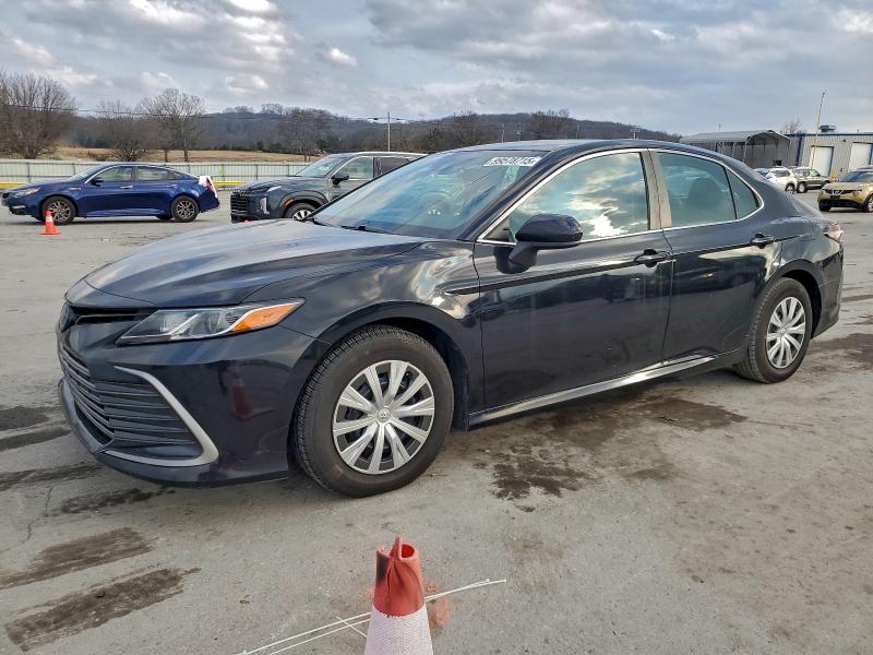 Фото 1 - TOYOTA CAMRY