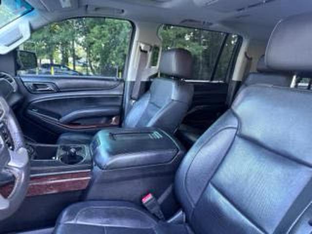 Фото 12 - GMC YUKON