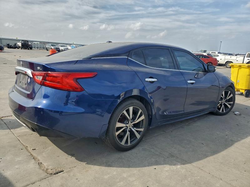 Фото 3 - NISSAN MAXIMA