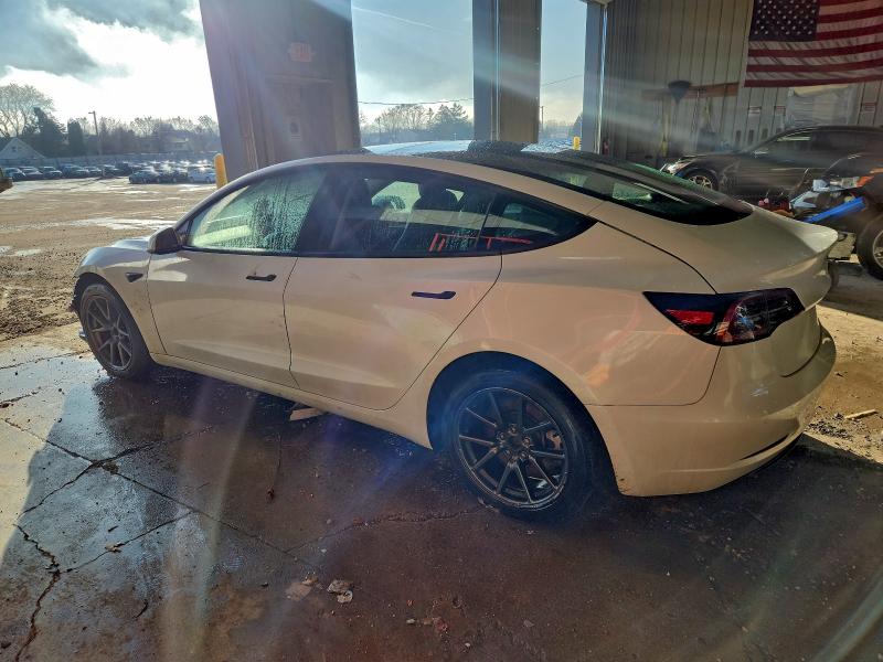 Фото 2 - TESLA MODEL 3