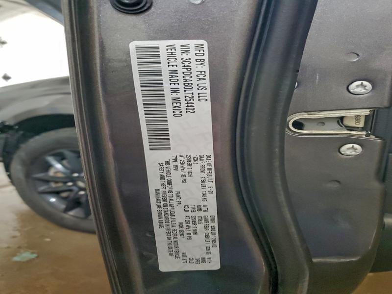 Фото 14 - DODGE JOURNEY