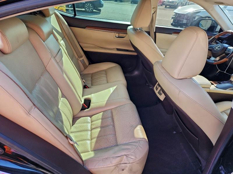 Фото 10 - LEXUS ES300