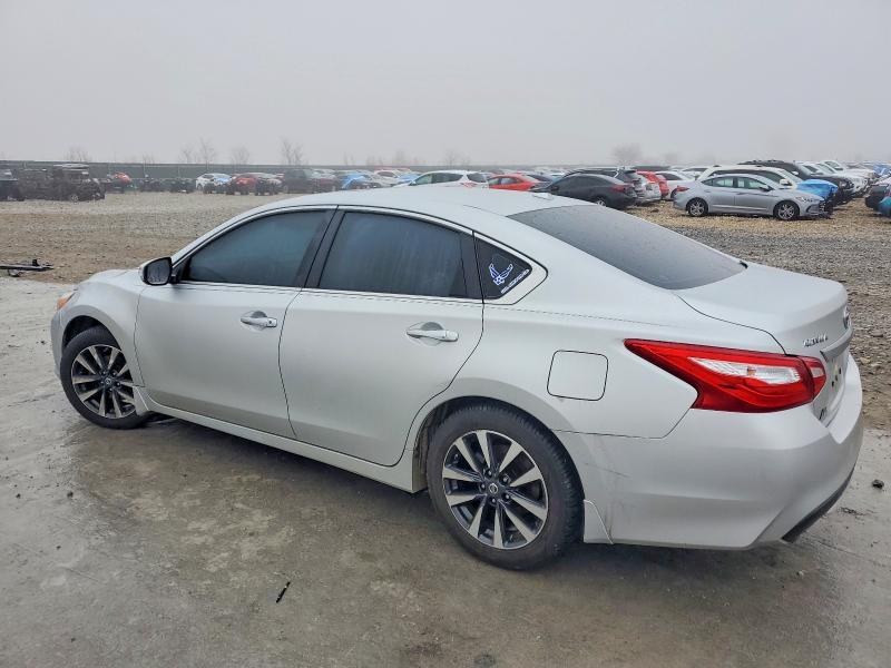 Фото 2 - NISSAN ALTIMA