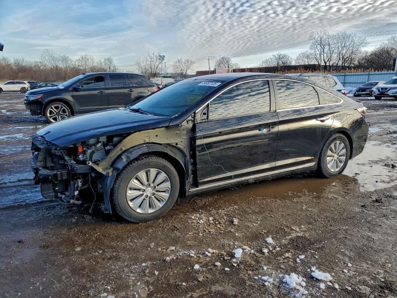 Фото 1 - HYUNDAI SONATA