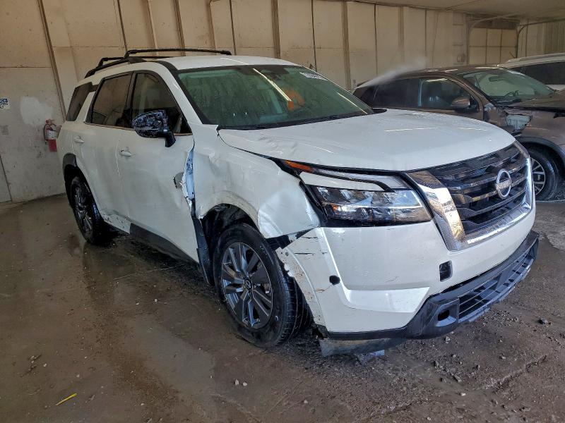 Фото 4 - NISSAN PATHFINDER