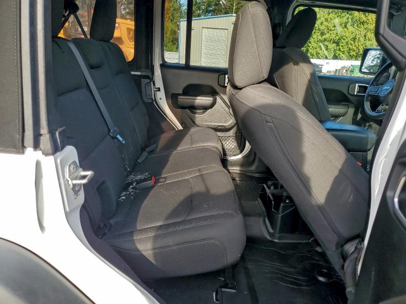 Фото 11 - JEEP WRANGLER