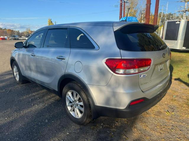Фото 3 - KIA SORENTO