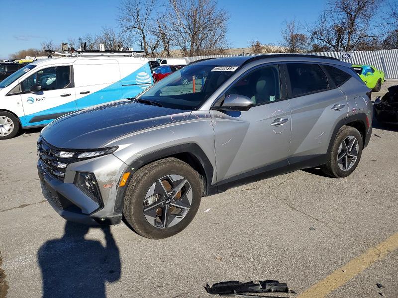 Фото 1 - HYUNDAI TUCSON