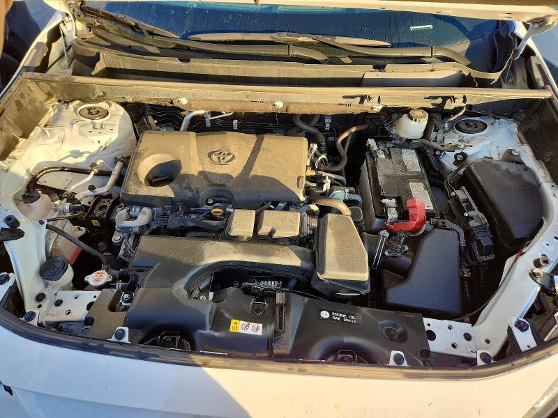 Фото 12 - TOYOTA RAV4