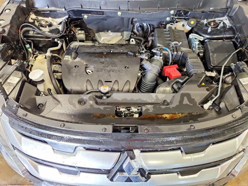 Фото 12 - MITSUBISHI OUTLANDER