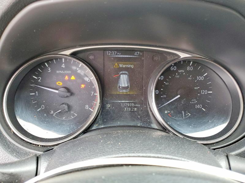 Фото 9 - NISSAN ROGUE