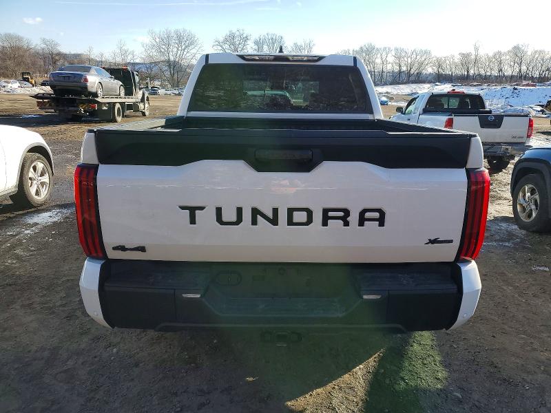 Фото 6 - TOYOTA TUNDRA