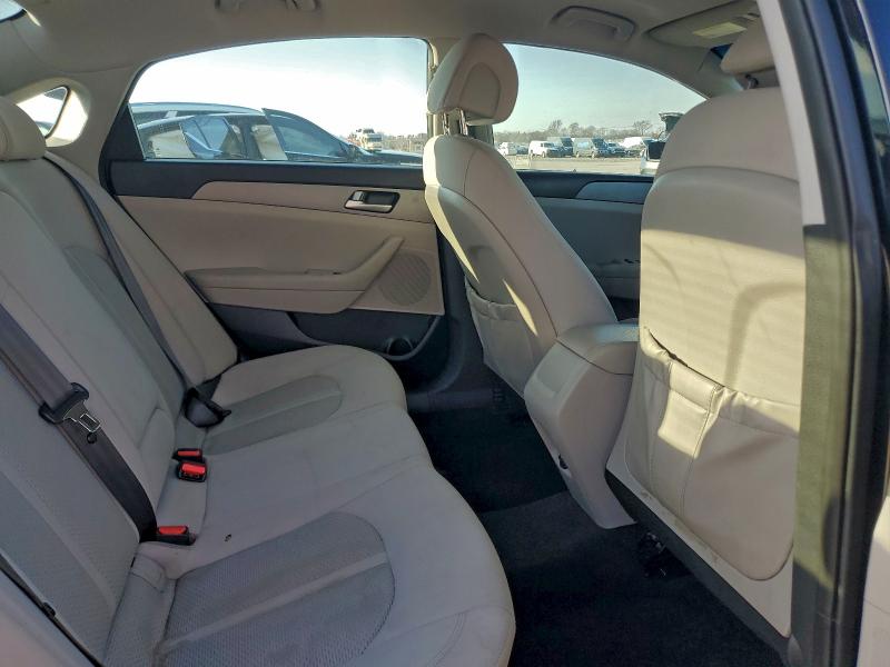 Фото 10 - HYUNDAI SONATA