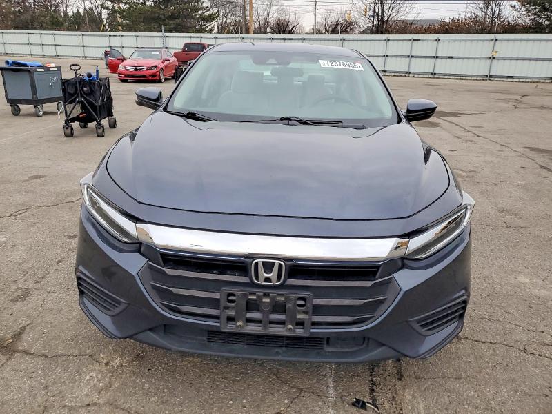 Фото 5 - HONDA INSIGHT