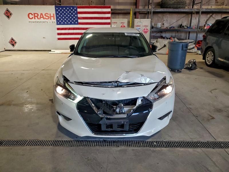 Фото 5 - NISSAN MAXIMA