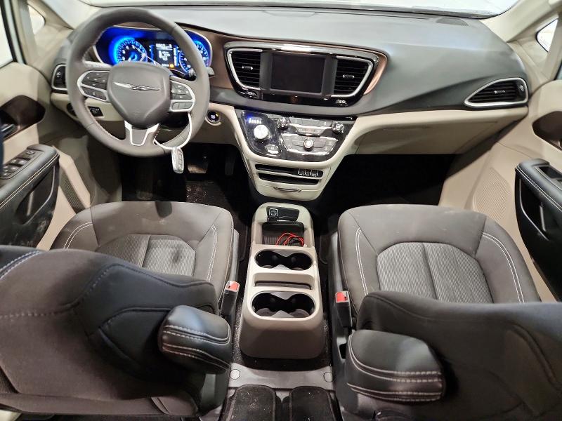 Фото 8 - CHRYSLER MINIVAN