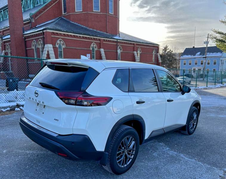 Фото 4 - NISSAN ROGUE