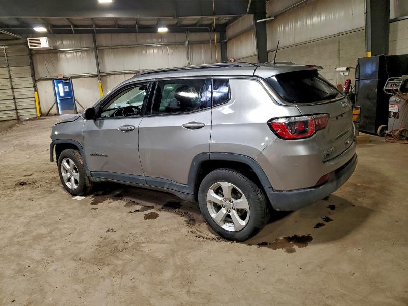 Фото 2 - JEEP COMPASS