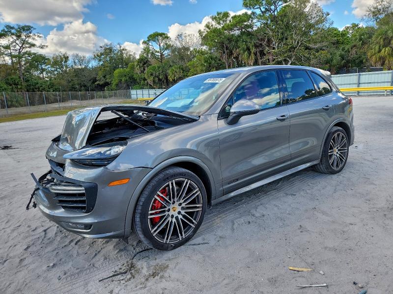Фото 1 - PORSCHE CAYENNE