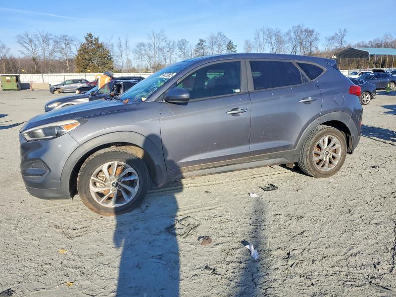 Фото 1 - HYUNDAI TUCSON