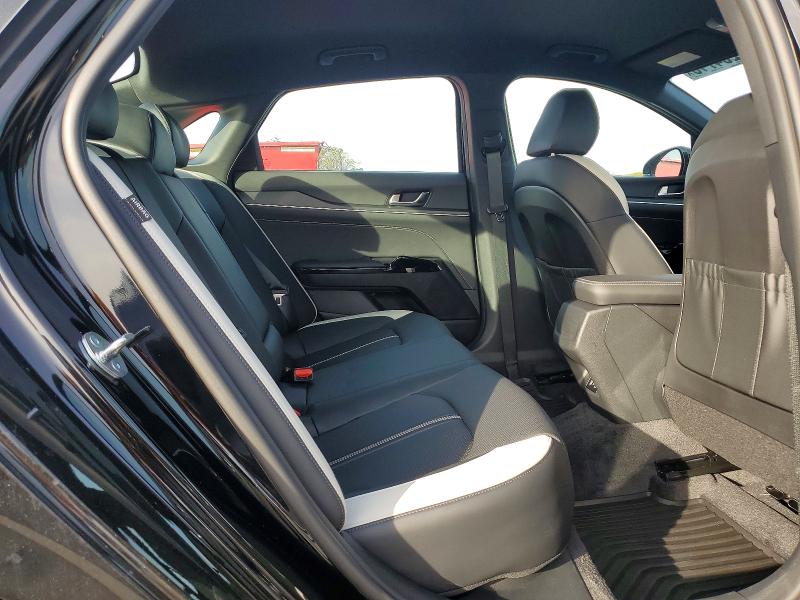 Фото 10 - KIA K5