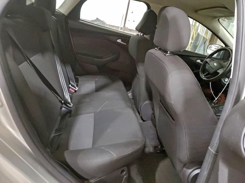 Фото 10 - FORD FOCUS