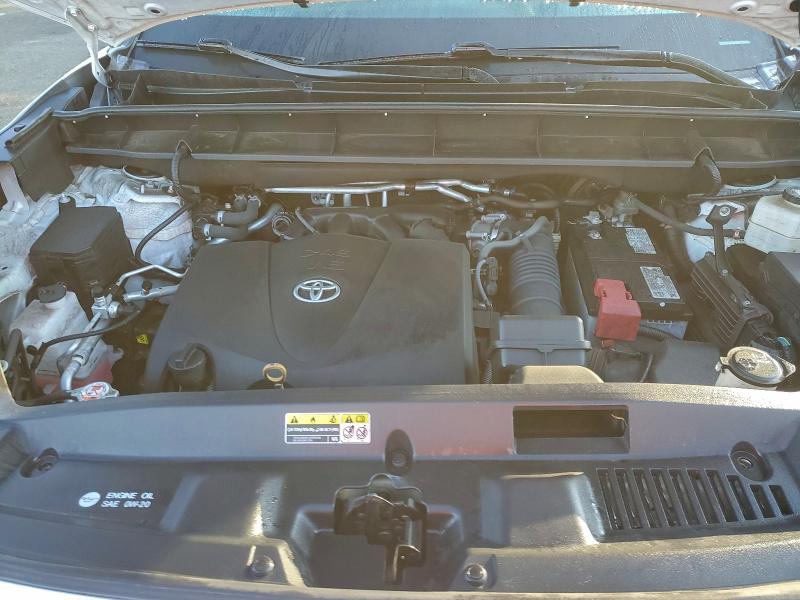 Фото 12 - TOYOTA HIGHLANDER