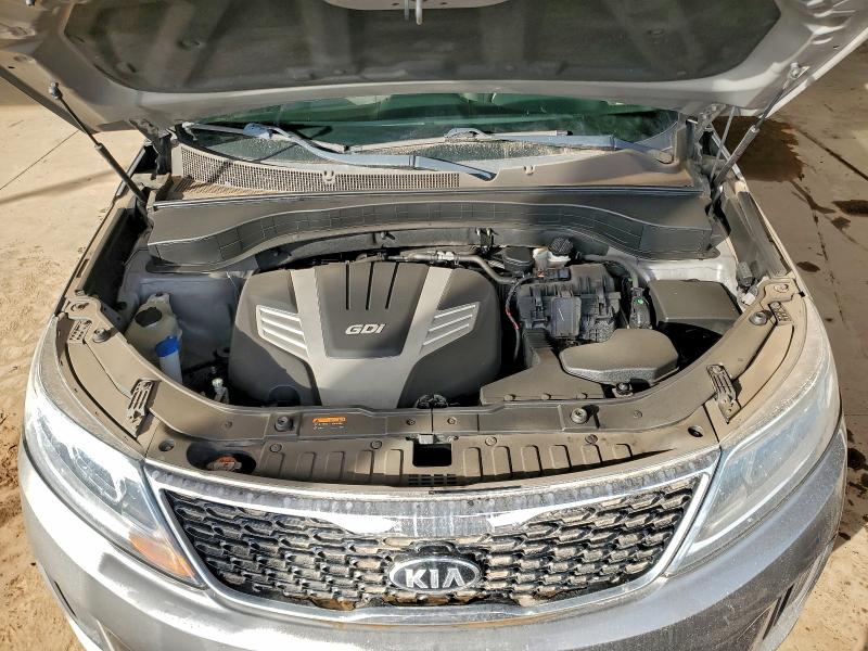 Фото 12 - KIA SORENTO