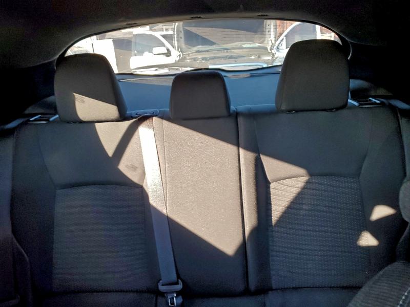 Фото 10 - TOYOTA C-HR