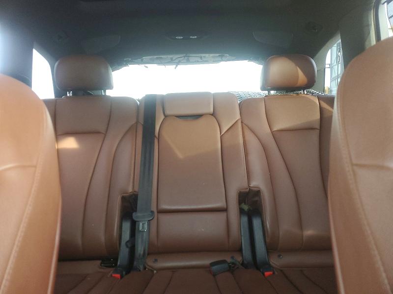 Фото 10 - AUDI Q7