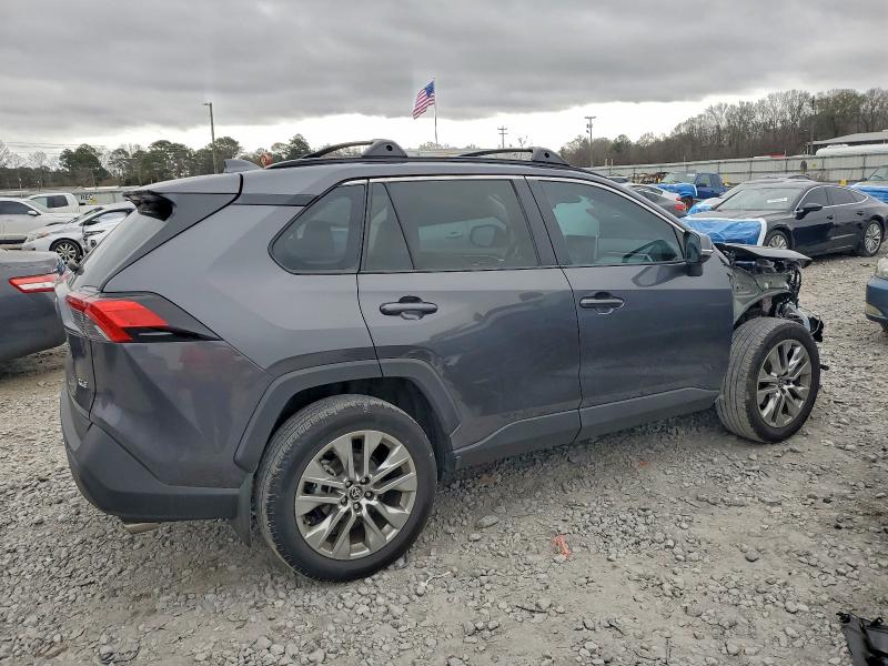 Фото 3 - TOYOTA RAV4