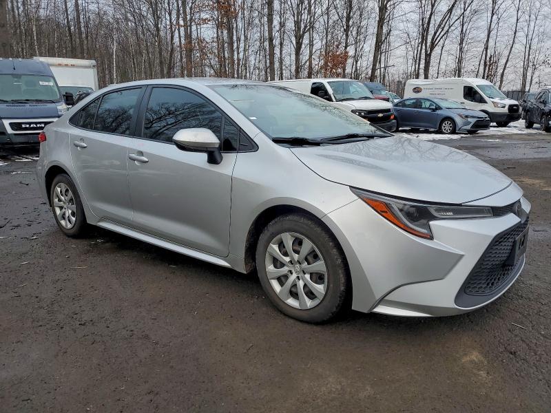 Фото 4 - TOYOTA COROLLA