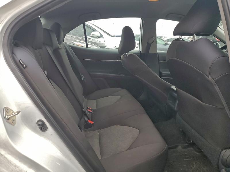 Фото 10 - TOYOTA CAMRY