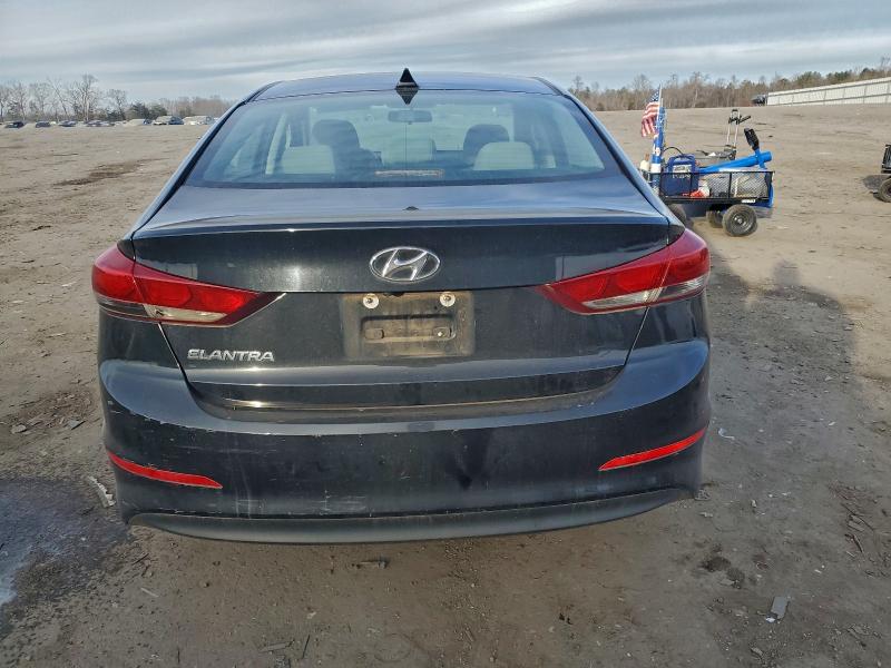 Фото 6 - HYUNDAI ELANTRA