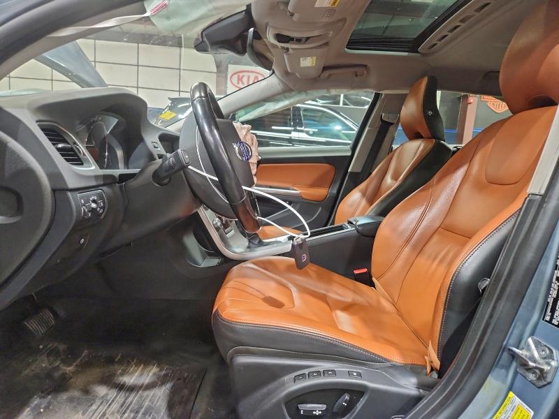 Фото 7 - VOLVO S60